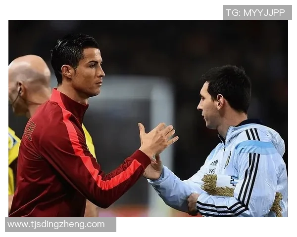 现役足球明星盘点包括梅西C罗和其他顶尖球员的最新动态与成就 现役足球明星盘点包括梅西C罗和其他顶尖球员的最新动态与成就