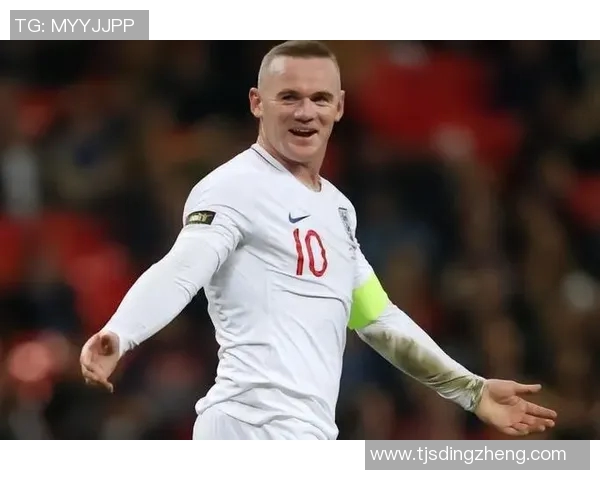 足球明星的传奇人生与场上风采的完美结合 足球明星的传奇人生与场上风采的完美结合